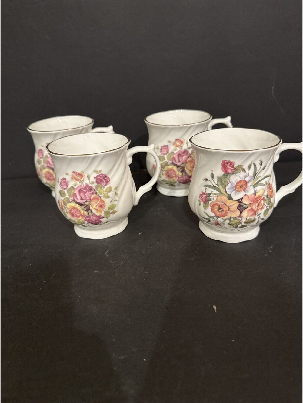 Royale Garden Fine China (4) Tea / Coffee Cups Gold Rim Floral